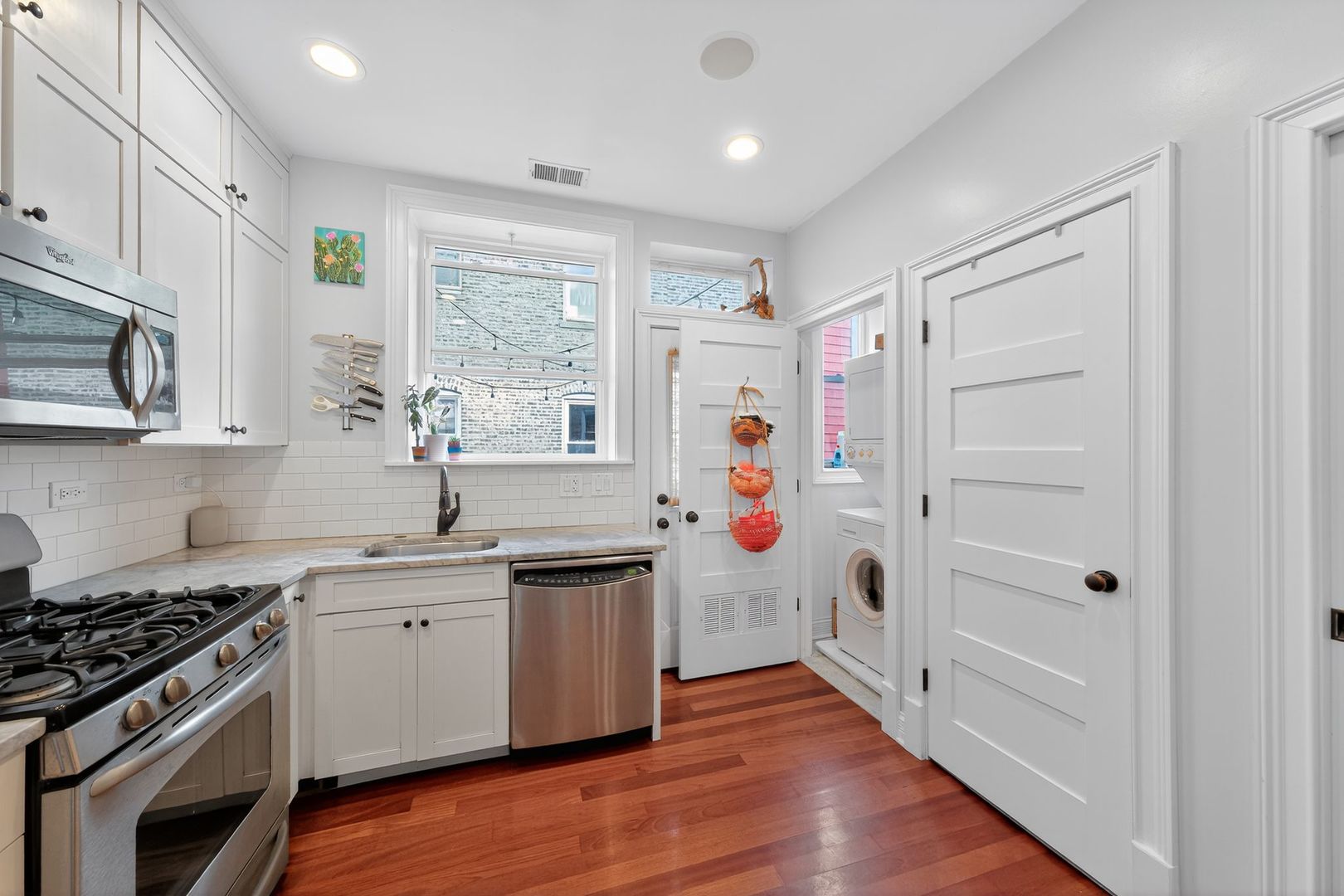 2578 W Lyndale Street Unit: 2