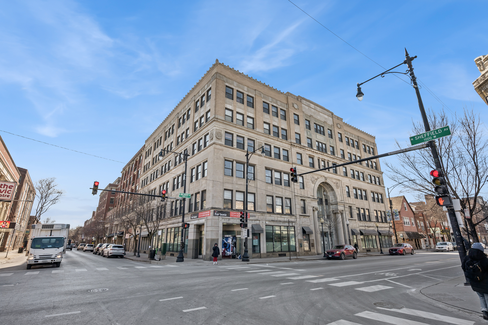 3150 N Sheffield Avenue Unit: 410