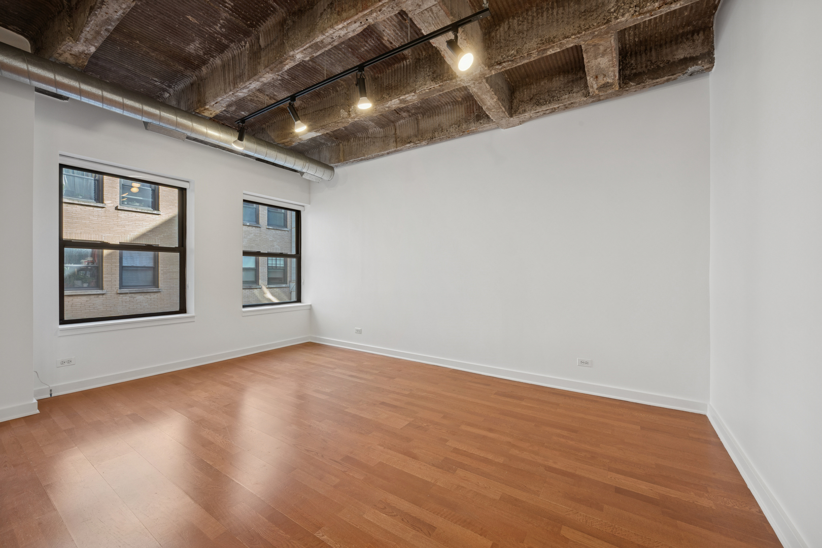 3150 N Sheffield Avenue Unit: 410