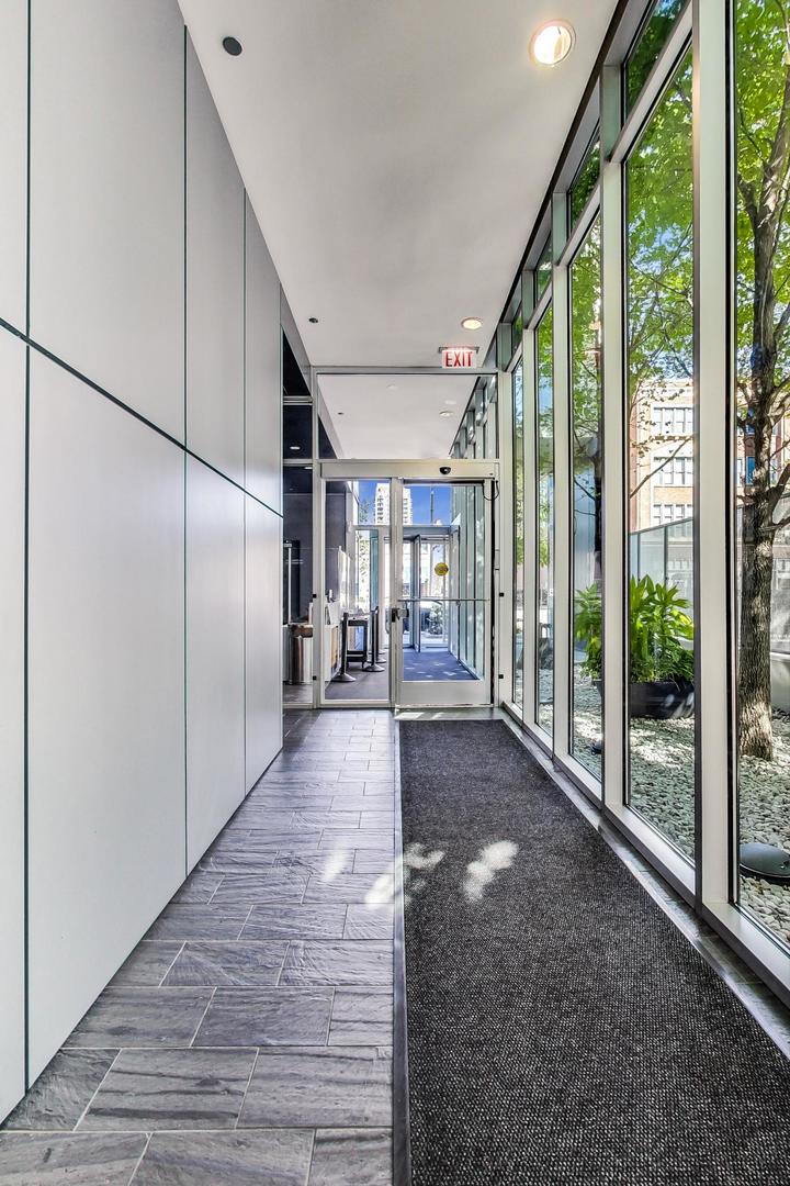 1720 S Michigan Avenue Unit: 2903