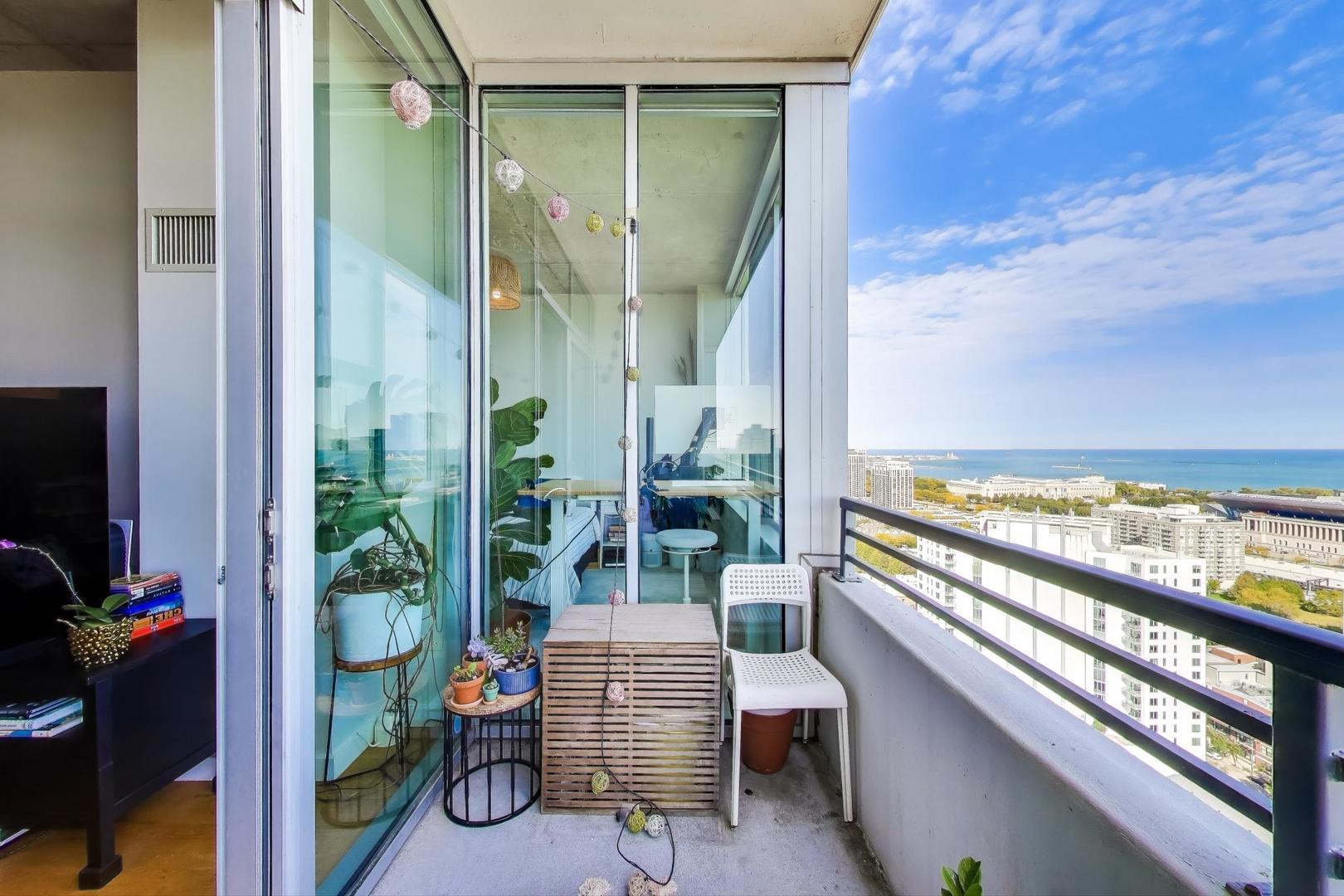 1720 S Michigan Avenue Unit: 2903