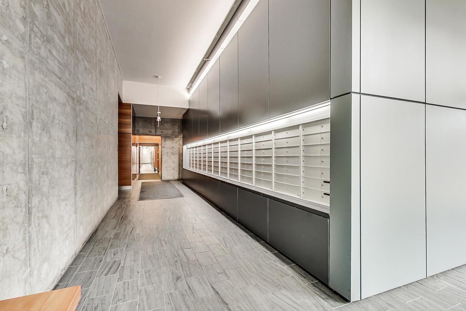 1720 S Michigan Avenue Unit: 2903