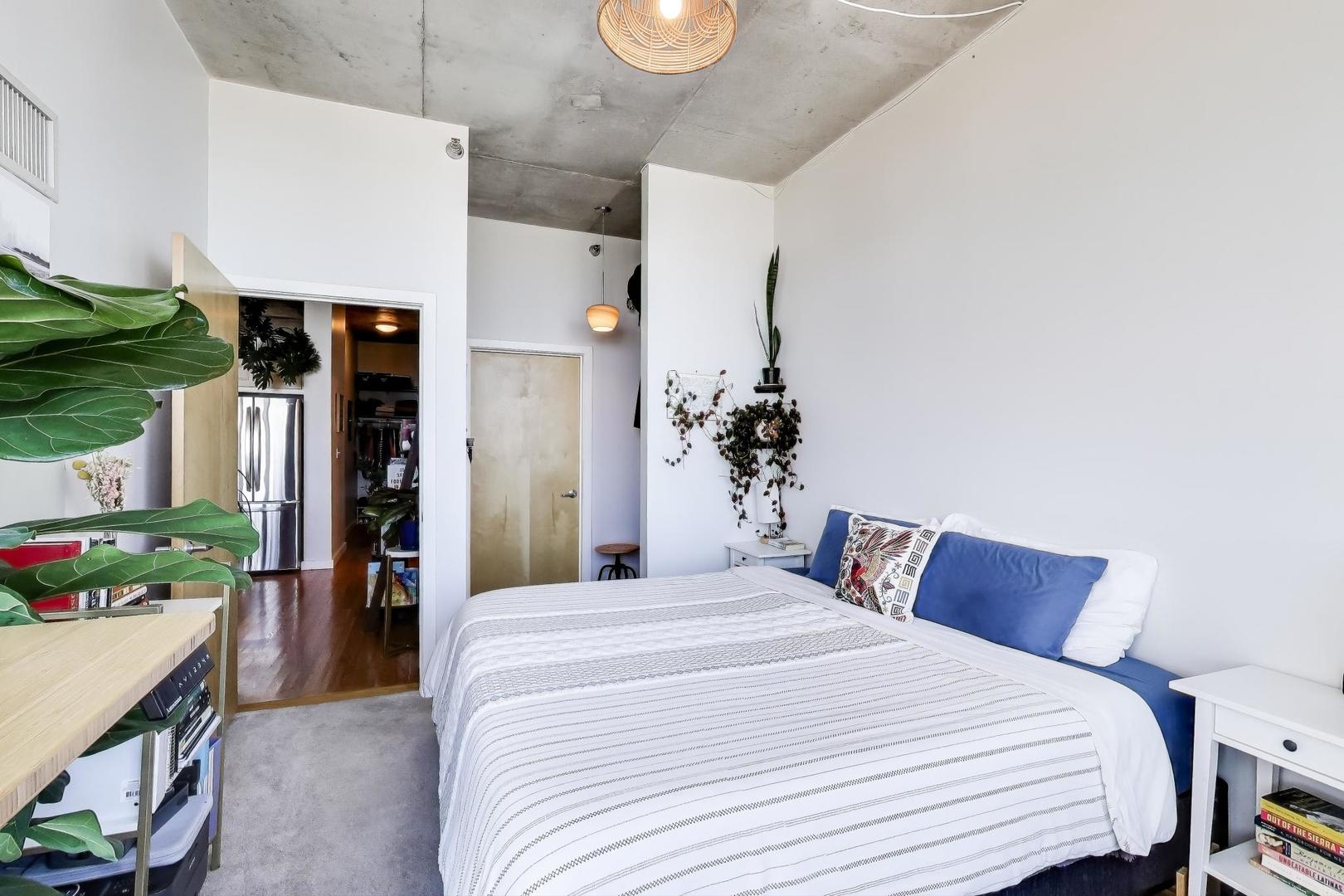 1720 S Michigan Avenue Unit: 2903