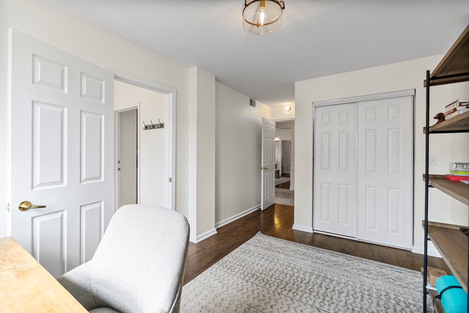 5410 W Hutchinson Street