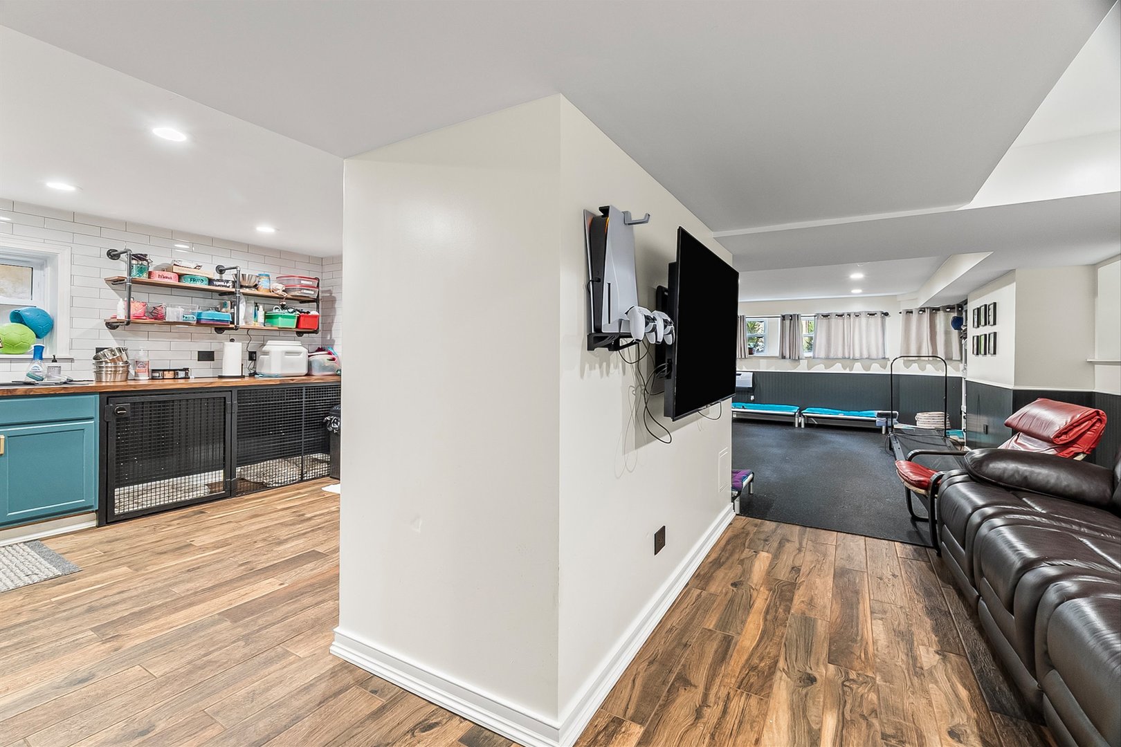 5410 W Hutchinson Street