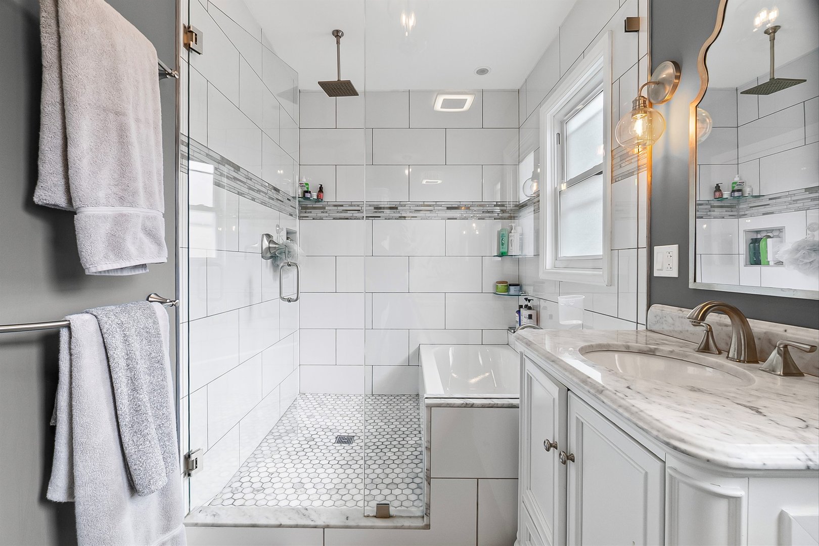 5410 W Hutchinson Street