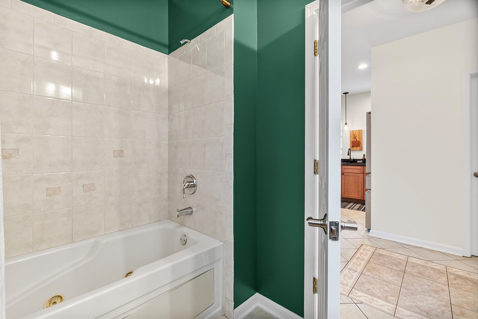 5410 W Hutchinson Street