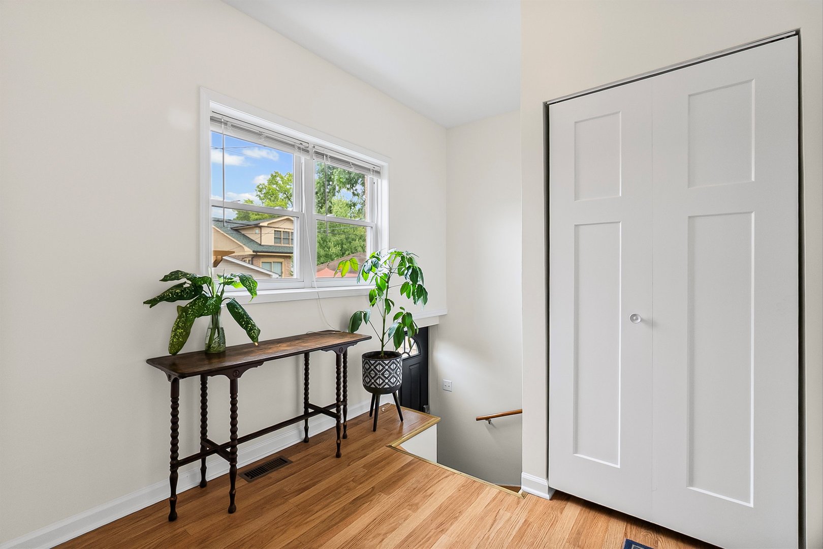 5410 W Hutchinson Street