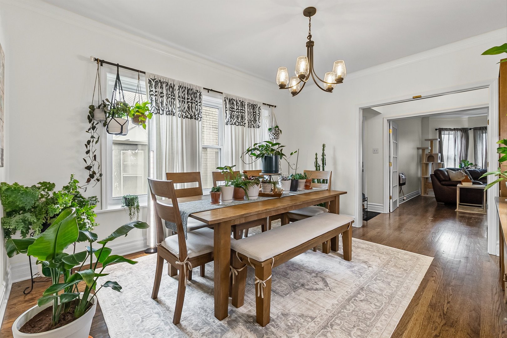 5410 W Hutchinson Street