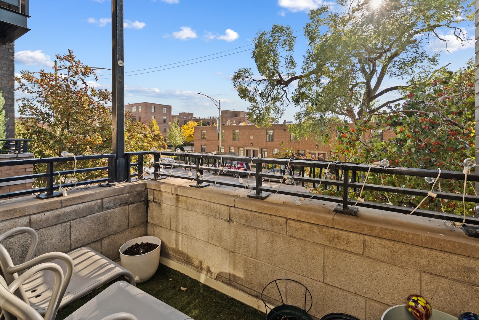 2951 N Clybourn Avenue Unit: 204