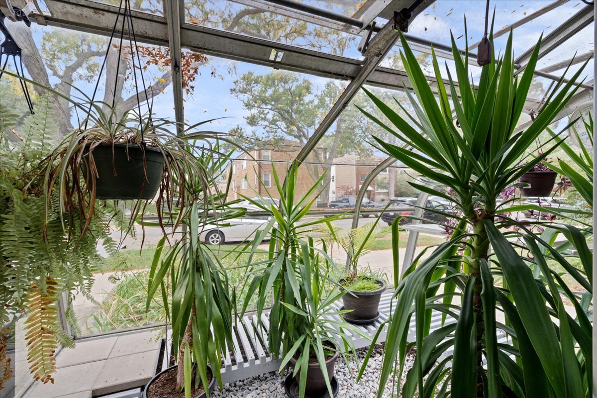 2256 W Birchwood Avenue