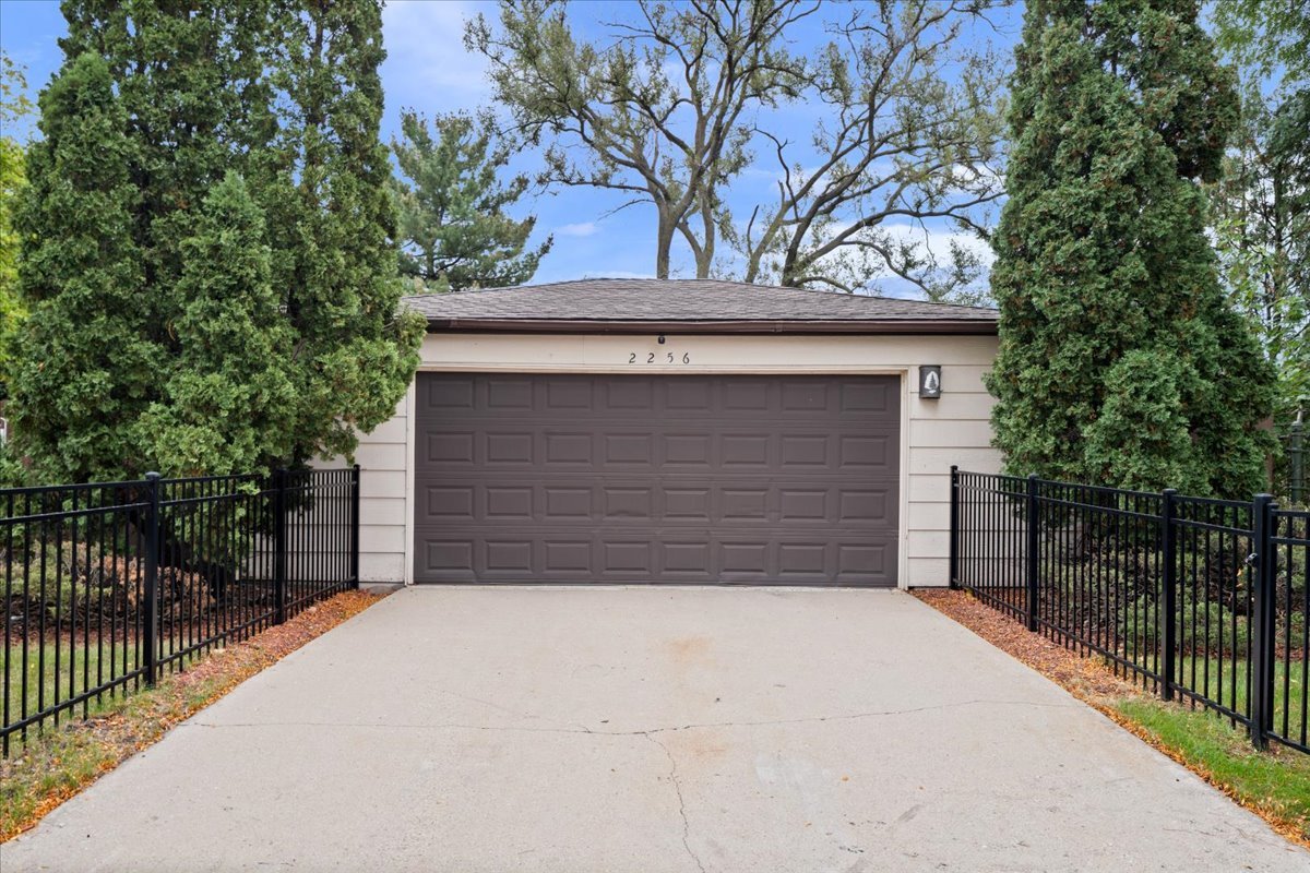 2256 W Birchwood Avenue