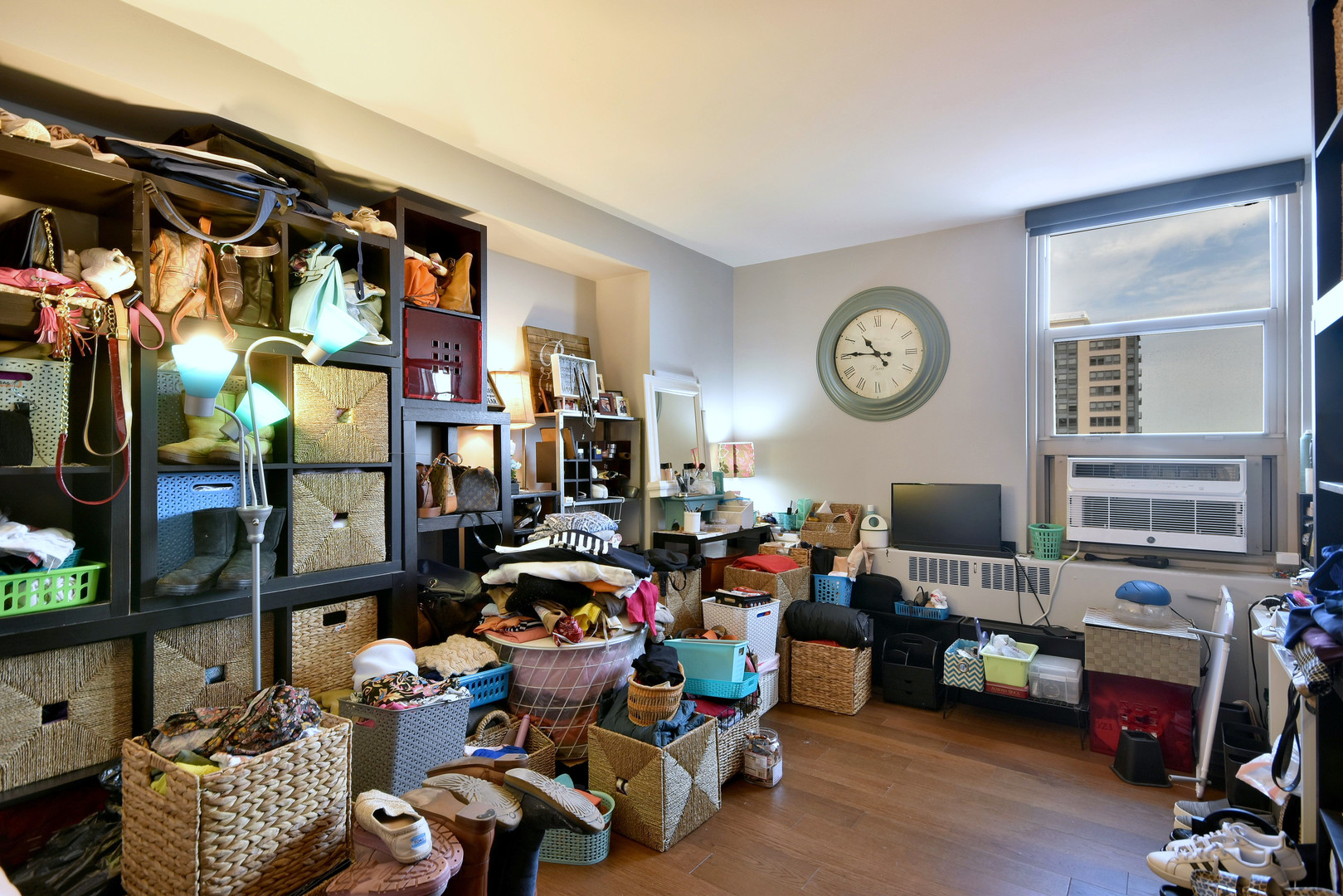 3950 N LAKE SHORE Drive Unit: 1202