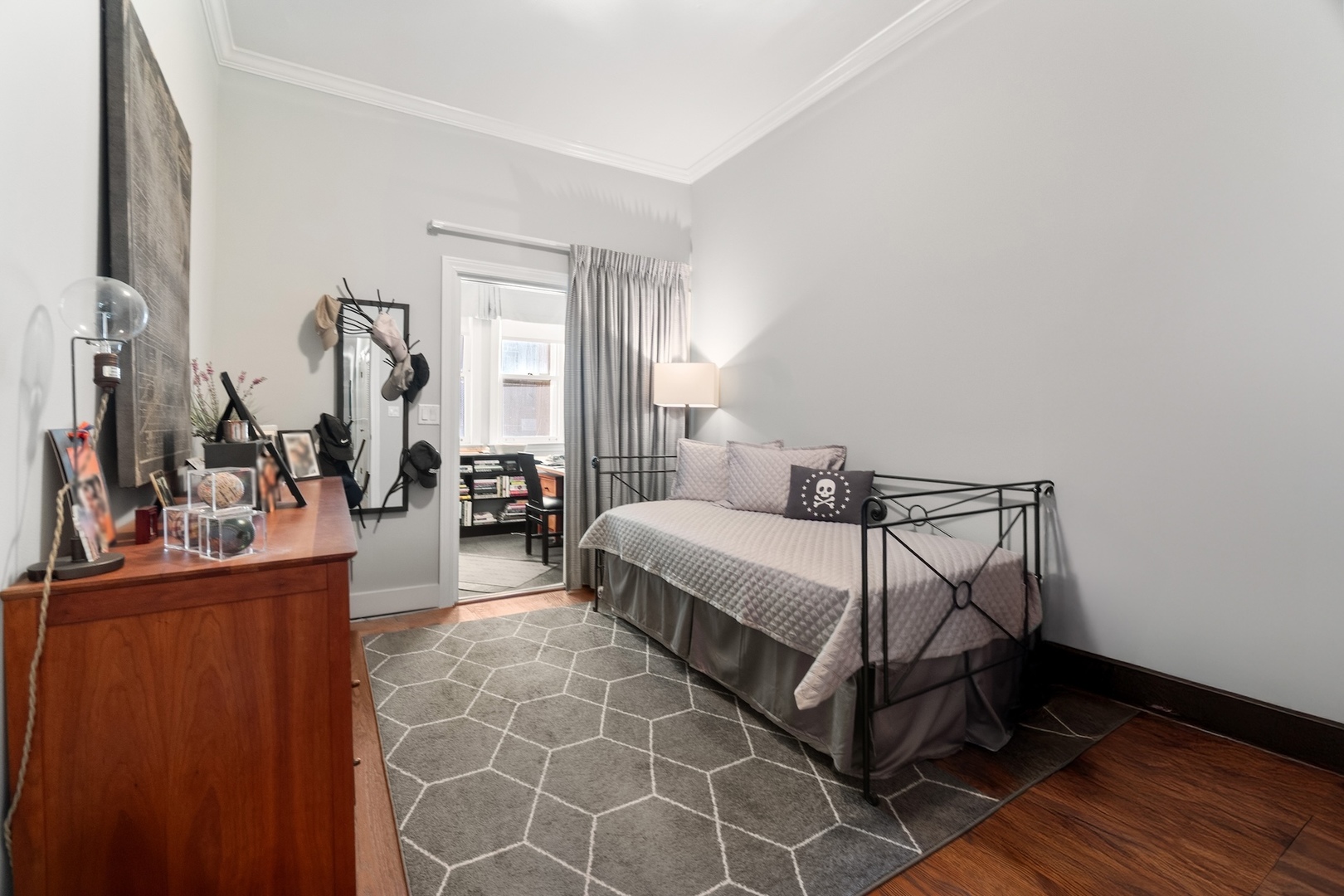 1329 N Dearborn Street Unit: 1