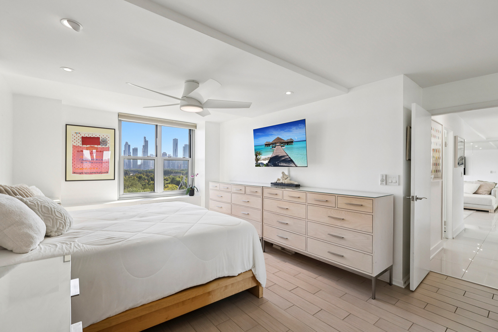 400 E Randolph Street Unit: 1119-20