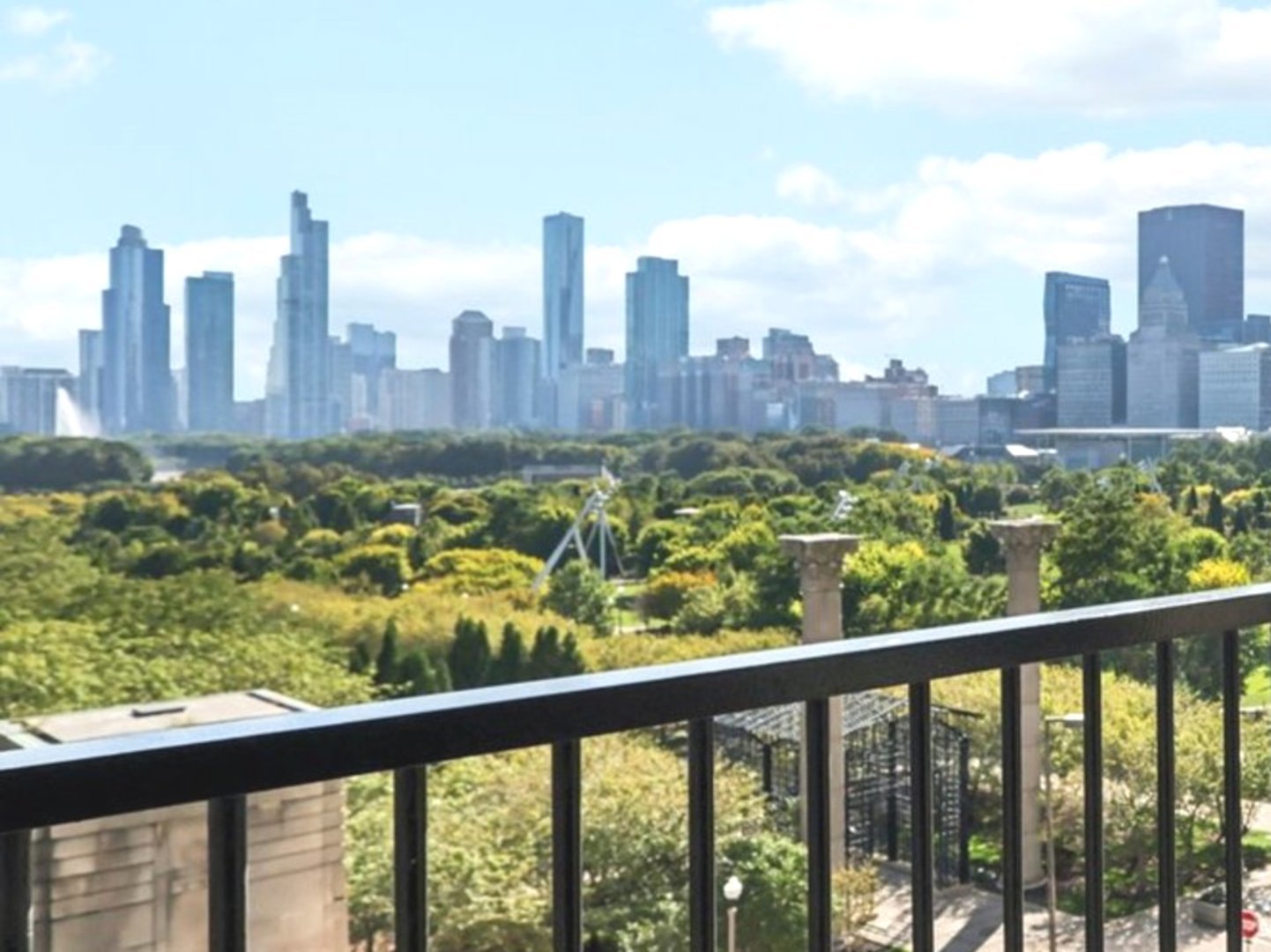 400 E Randolph Street Unit: 1119-20