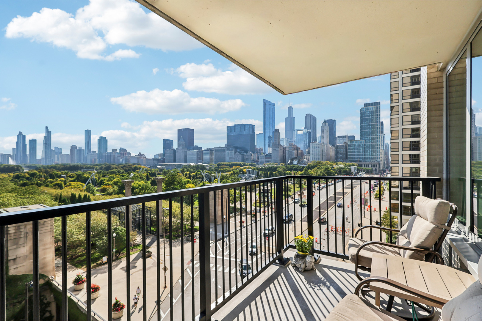 400 E Randolph Street Unit: 1119-20