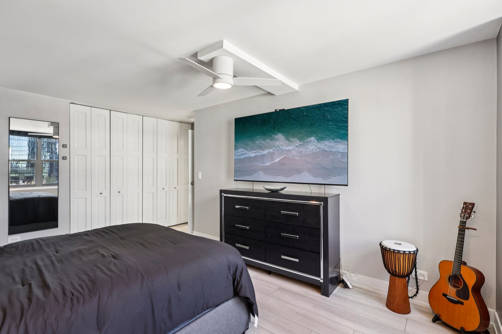 400 E Randolph Street Unit: 1119-20