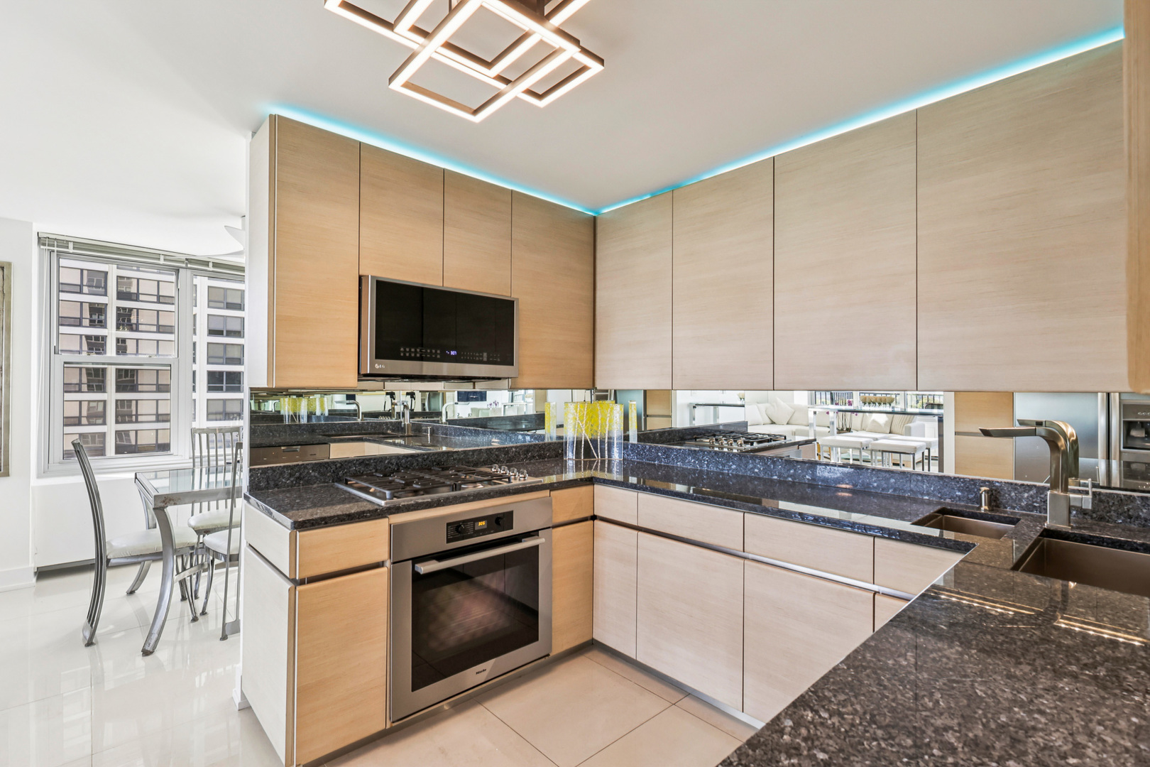 400 E Randolph Street Unit: 1119-20