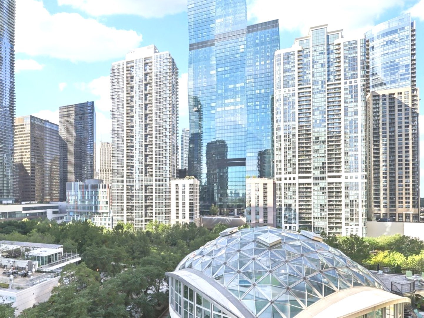 400 E Randolph Street Unit: 1119-20