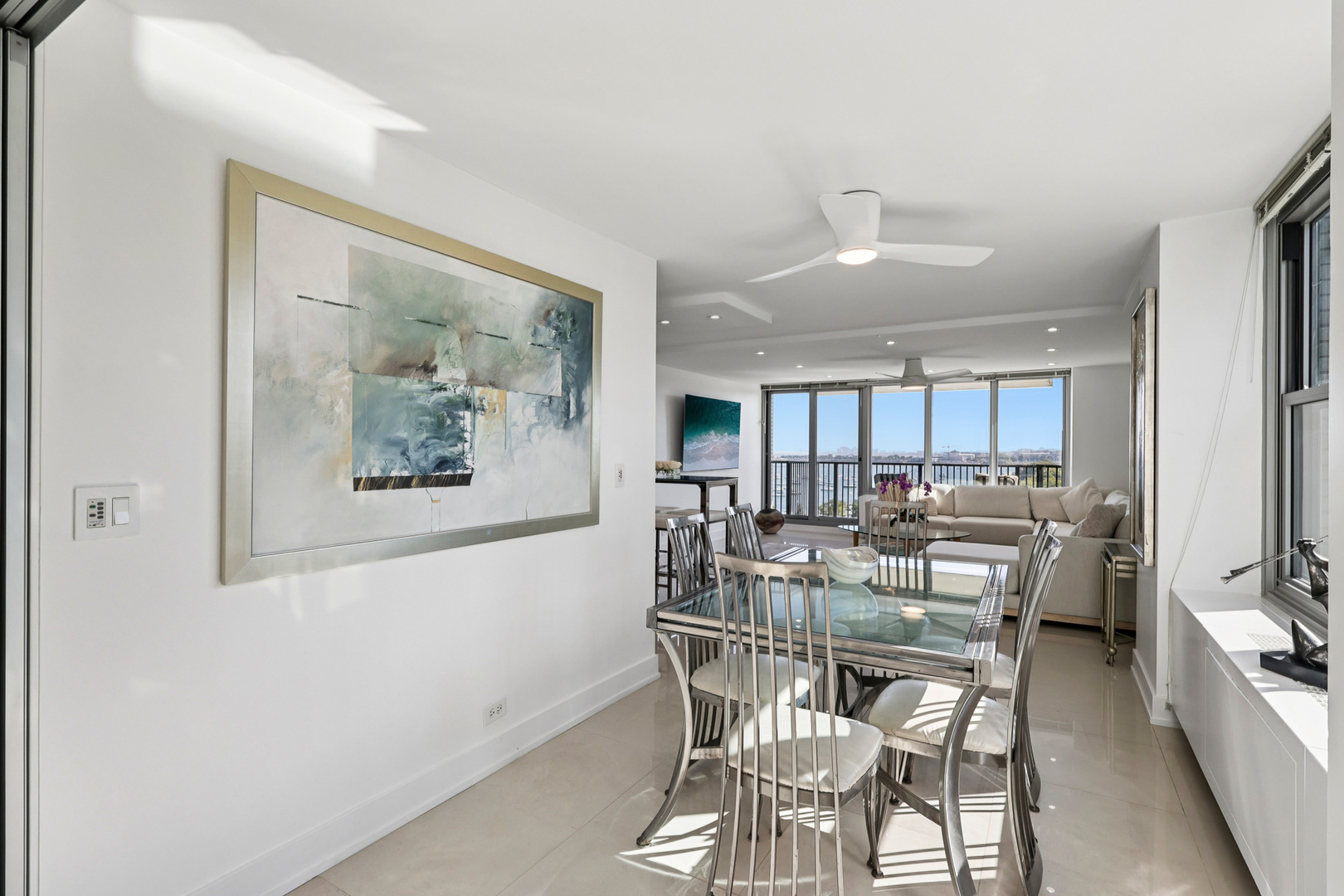 400 E Randolph Street Unit: 1119-20