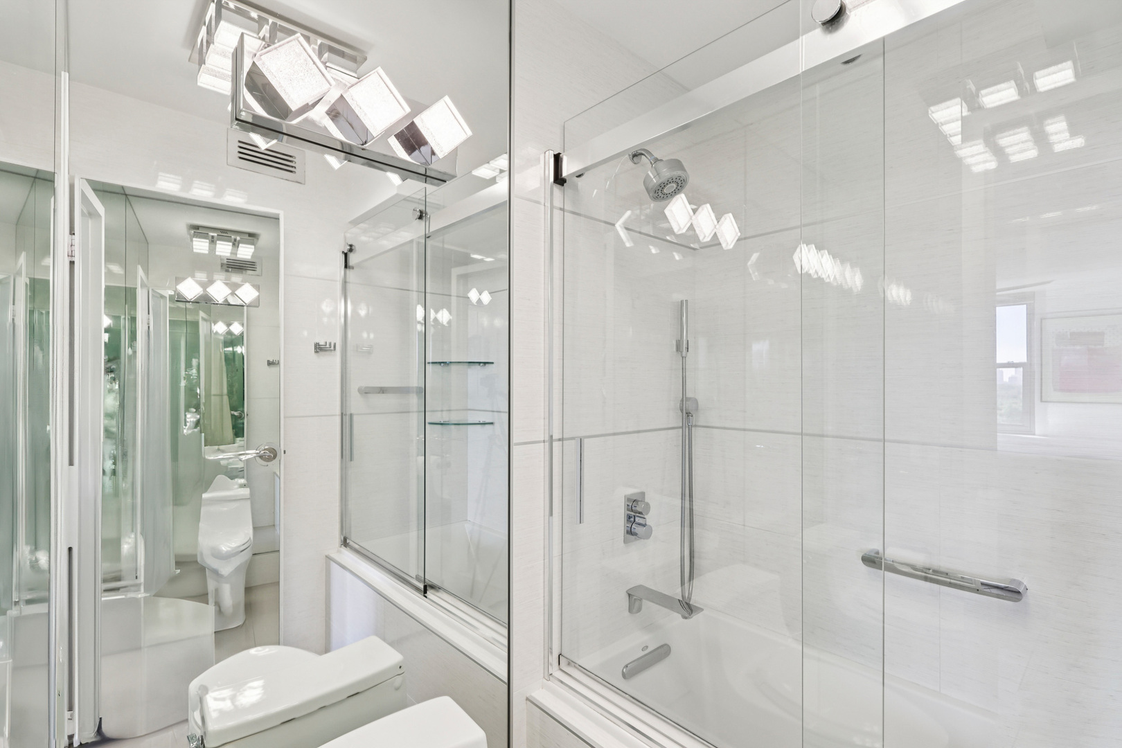 400 E Randolph Street Unit: 1119-20