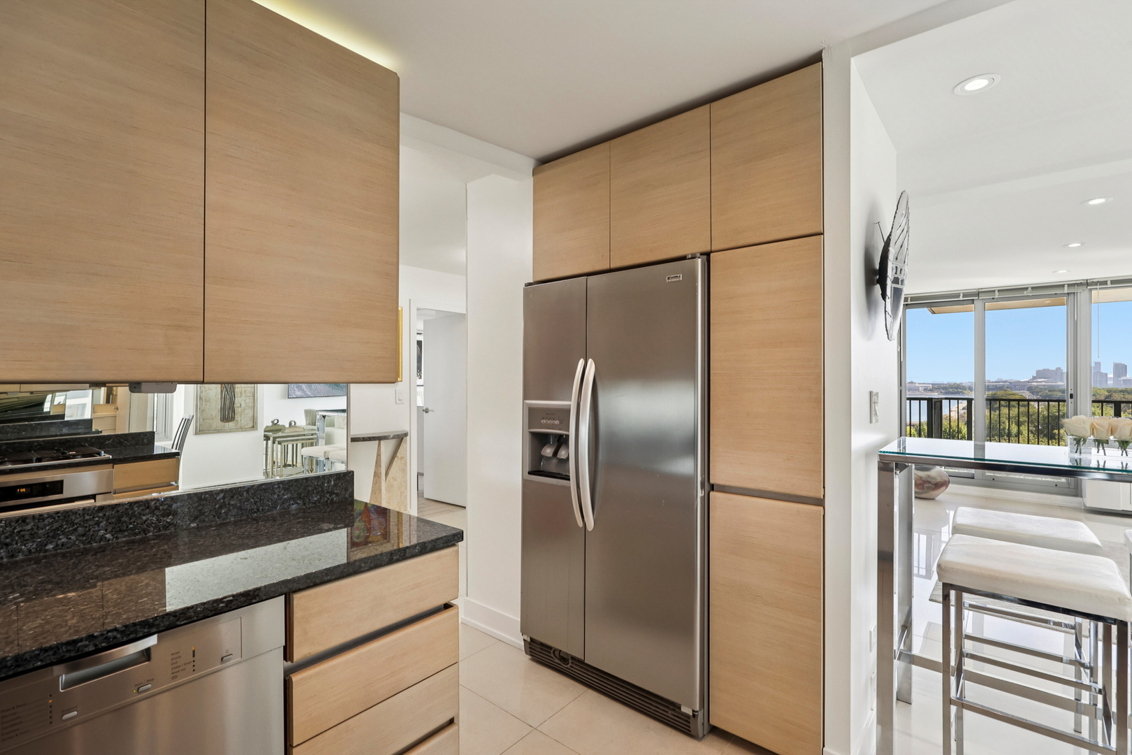 400 E Randolph Street Unit: 1119-20