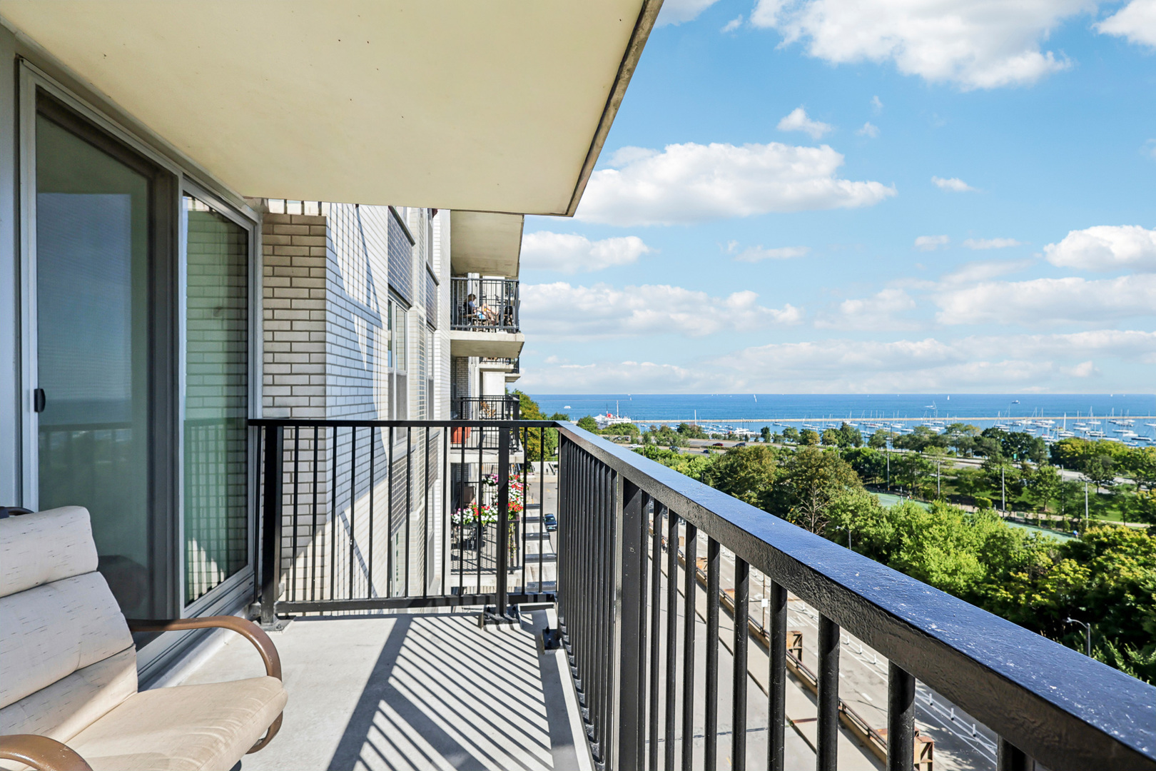 400 E Randolph Street Unit: 1119-20