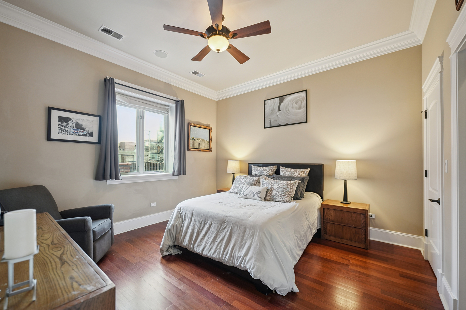 2401 N Janssen Avenue Unit: 204