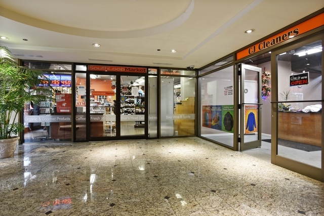 1335 S PRAIRIE Avenue Unit: 1305