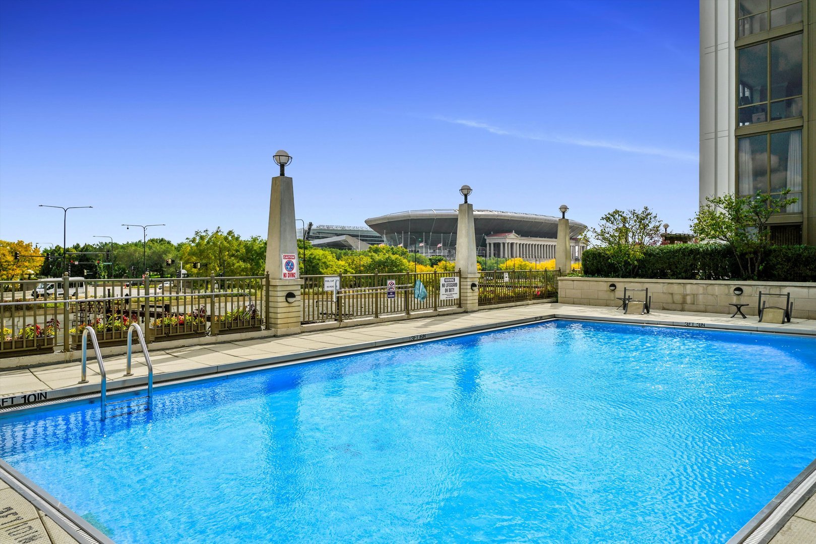 1335 S PRAIRIE Avenue Unit: 1305