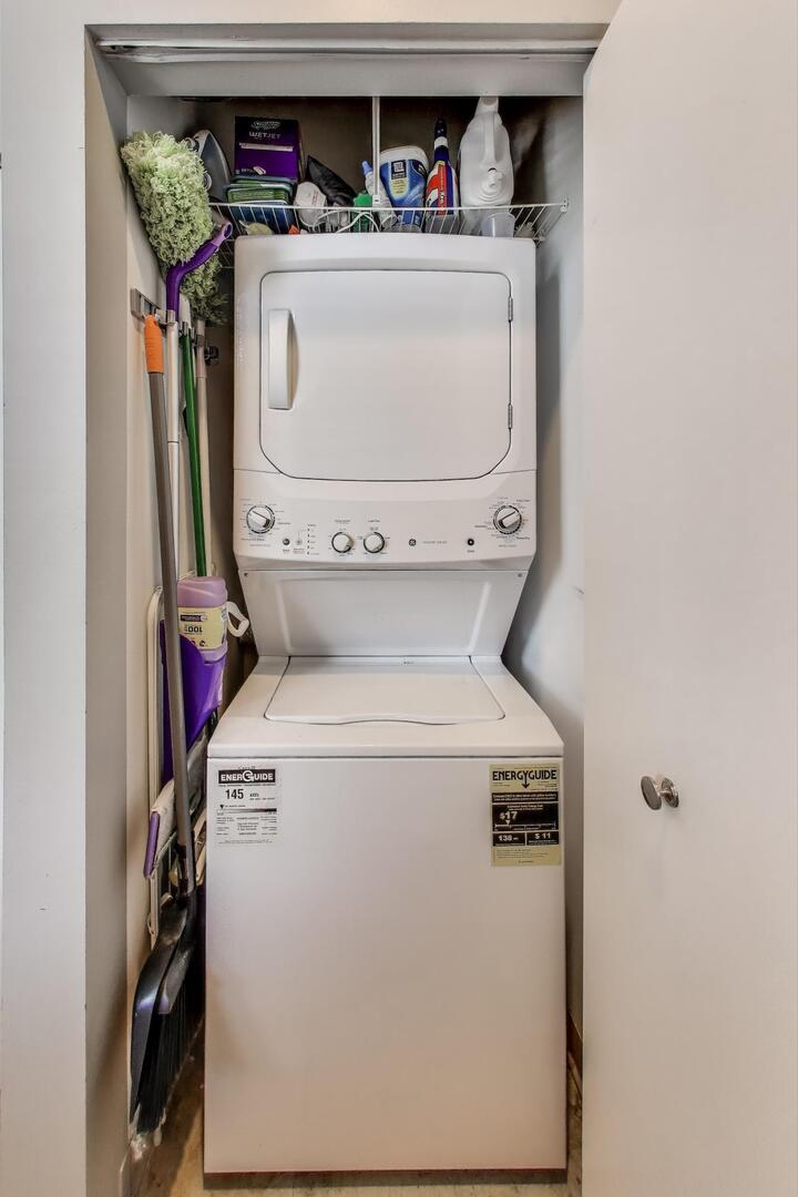 1735 N Paulina Street Unit: 422