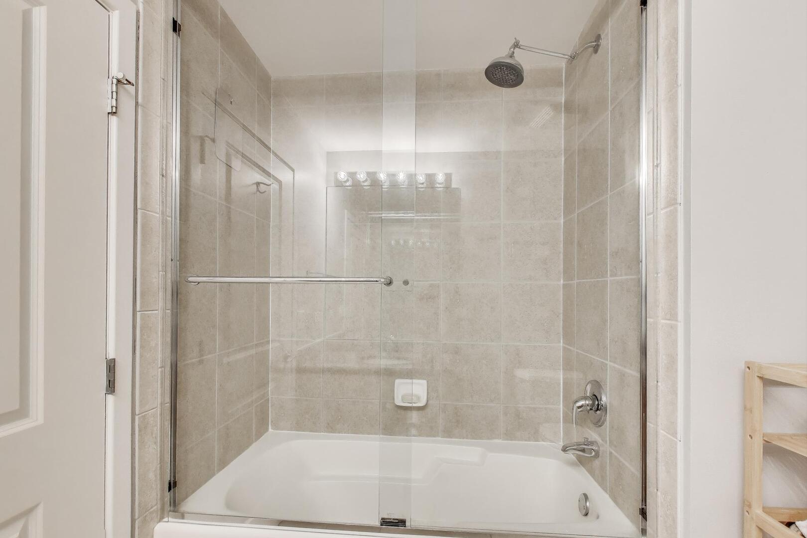 1735 N Paulina Street Unit: 422