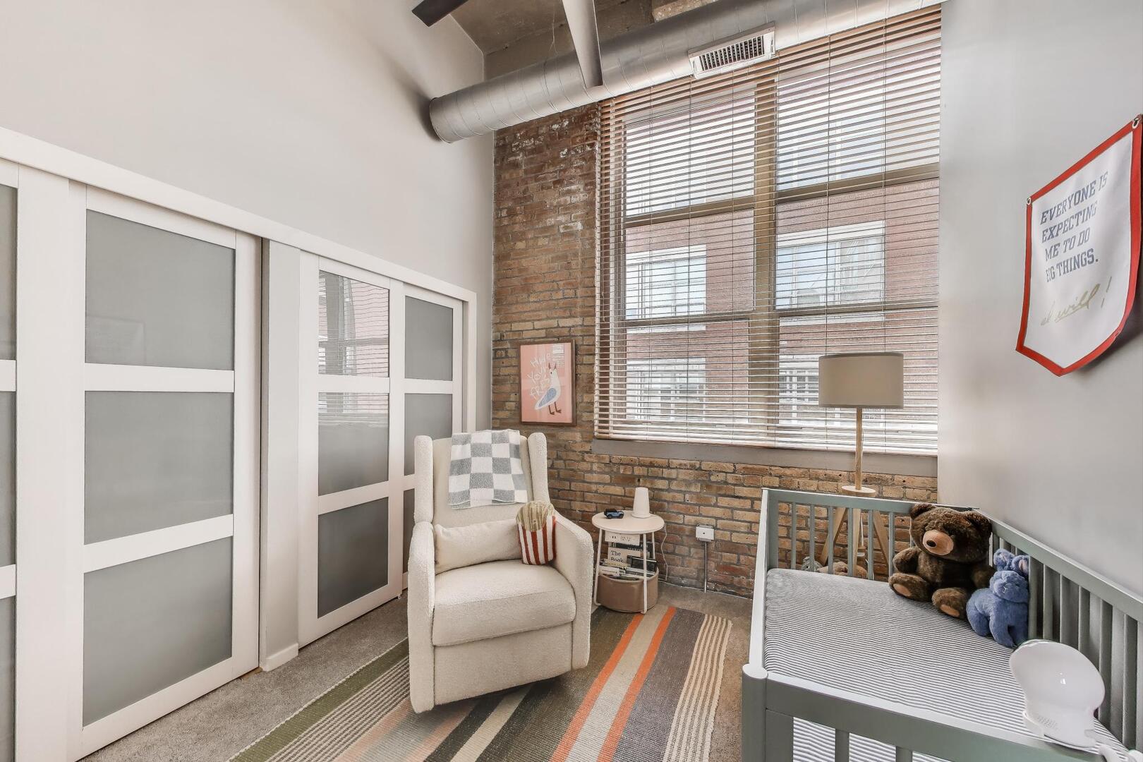 1735 N Paulina Street Unit: 422