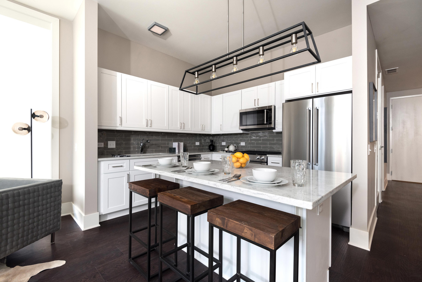 2050 N Clark Street Unit: 306