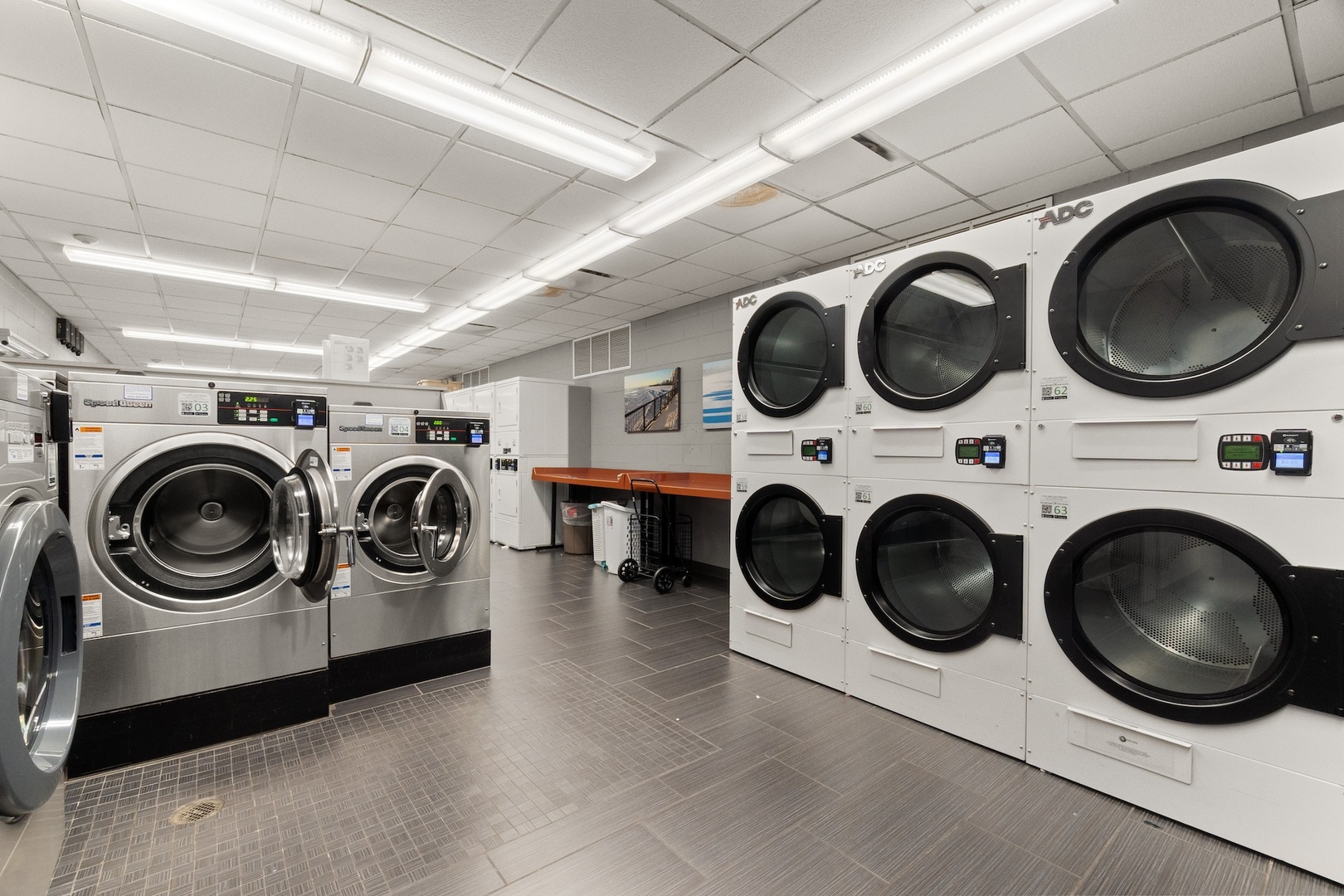 6033 N Sheridan Road Unit: 7C