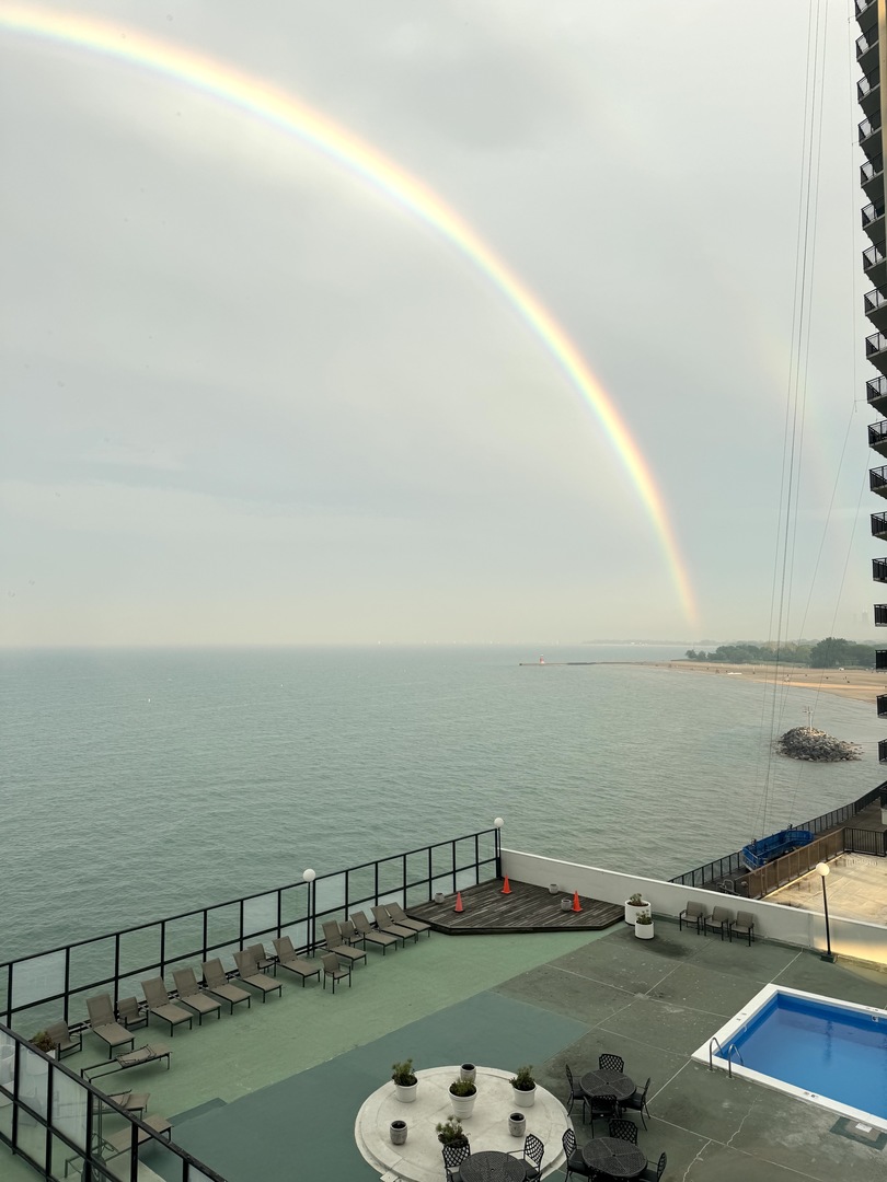 6033 N Sheridan Road Unit: 7C