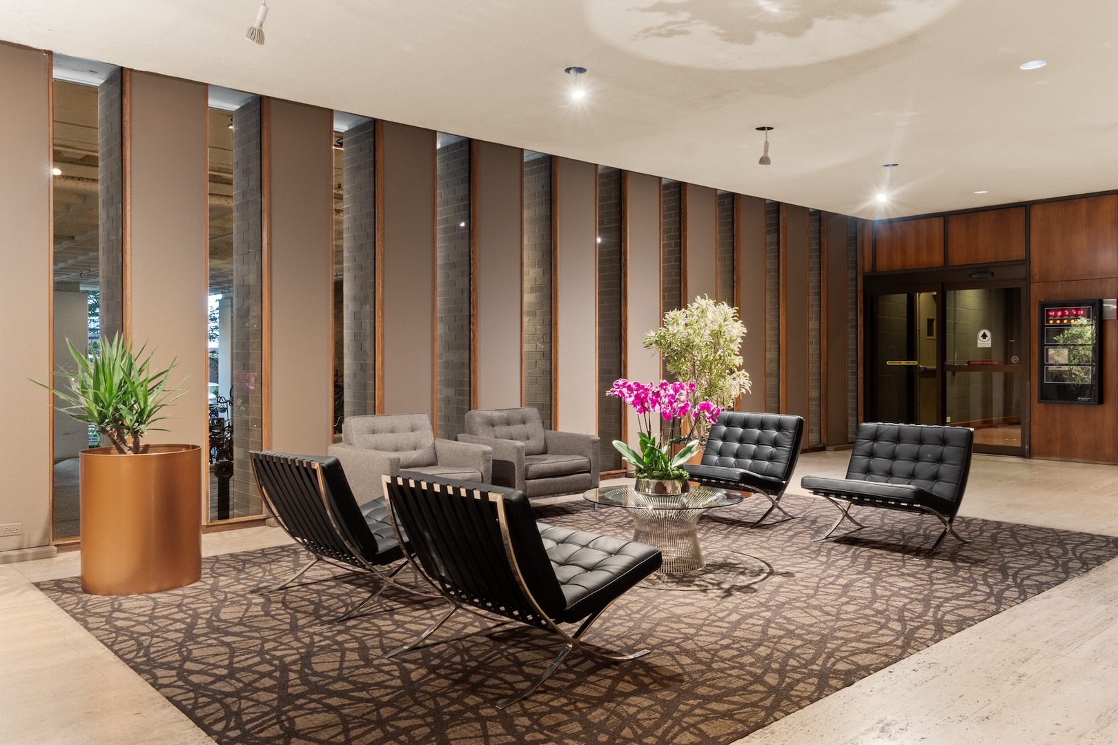 6033 N Sheridan Road Unit: 7C