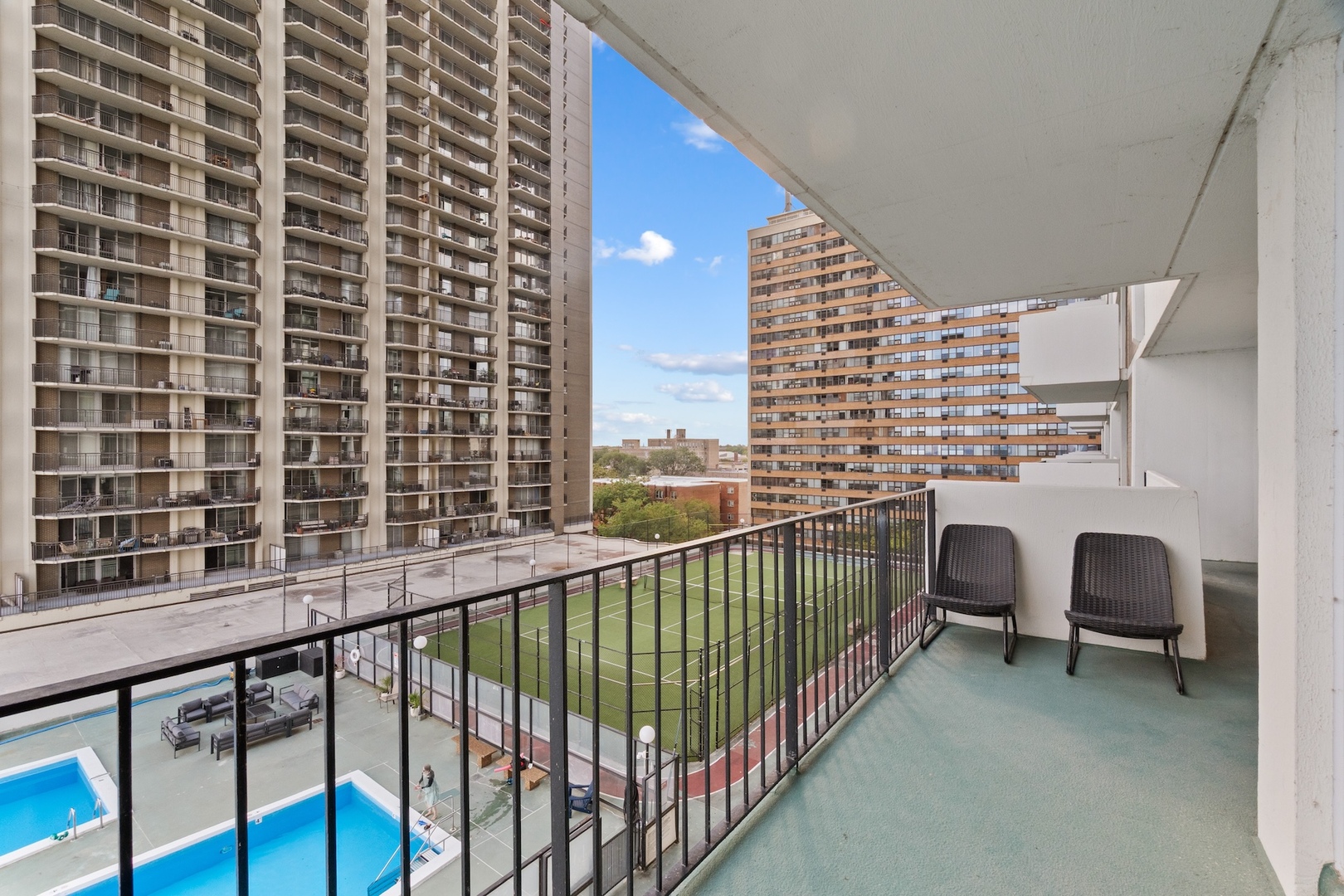 6033 N Sheridan Road Unit: 7C