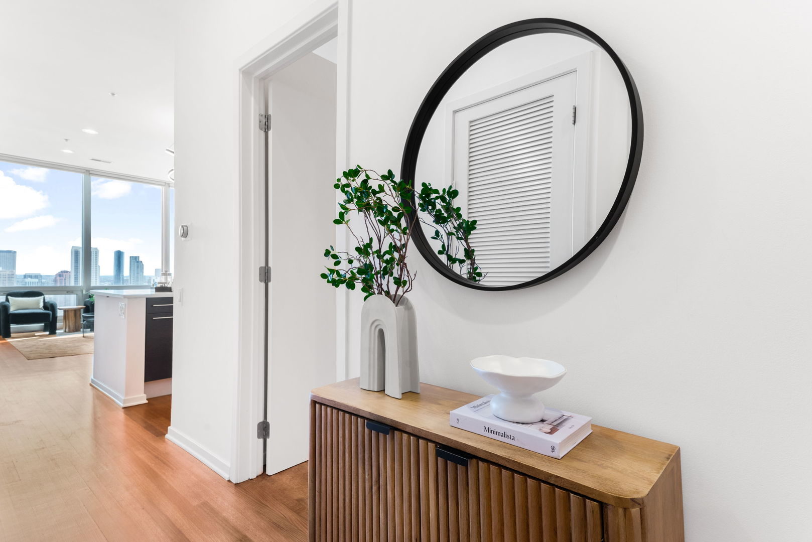 500 W Superior Street Unit: 1907