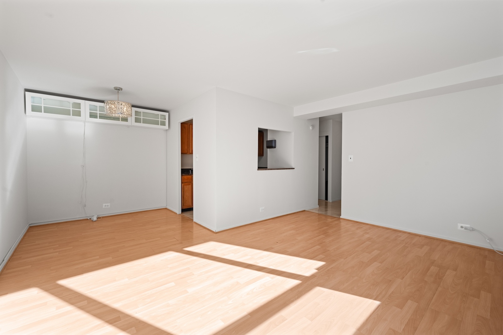 3950 N LAKE SHORE Drive Unit: 1303