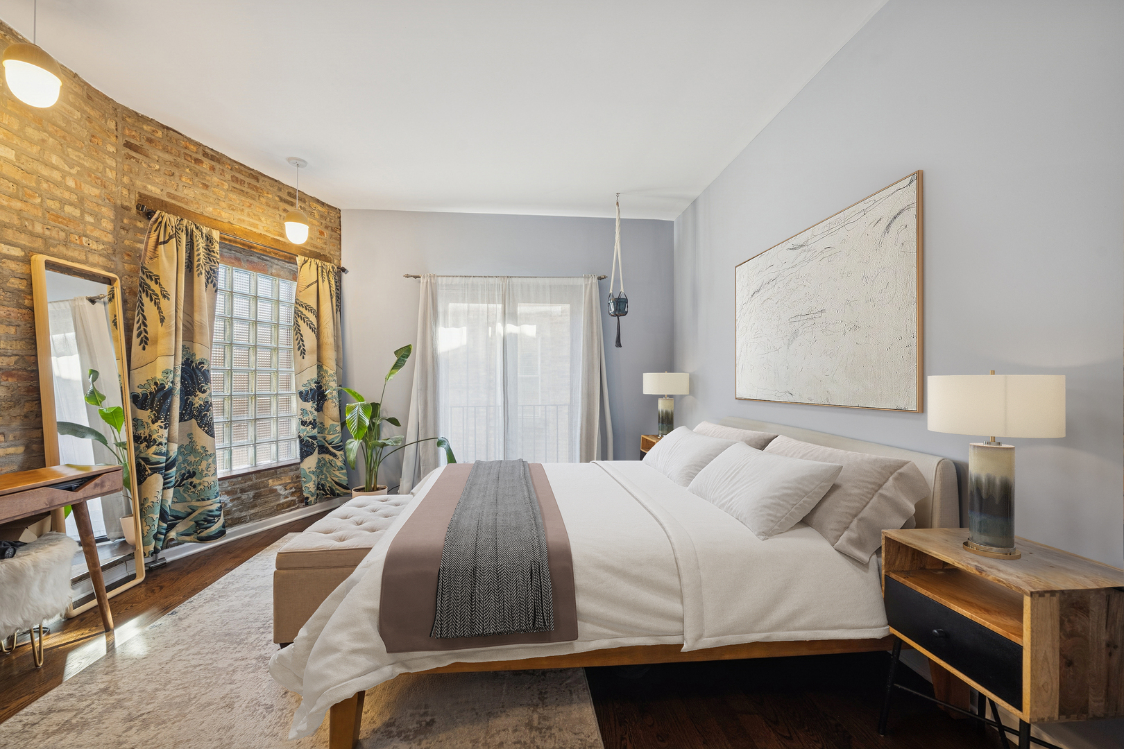 815 W CUYLER Avenue Unit: 3