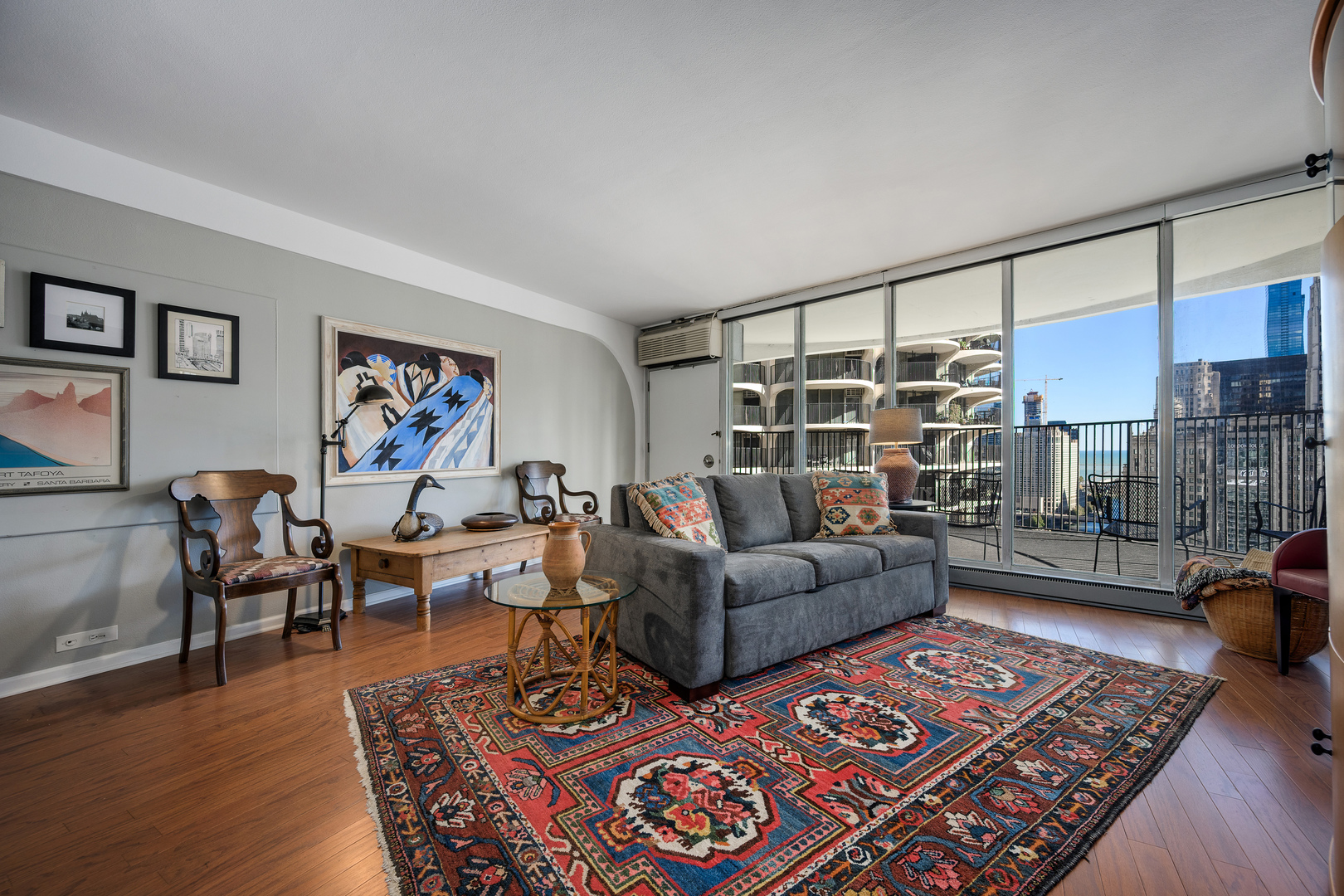 300 N STATE Street Unit: 3008