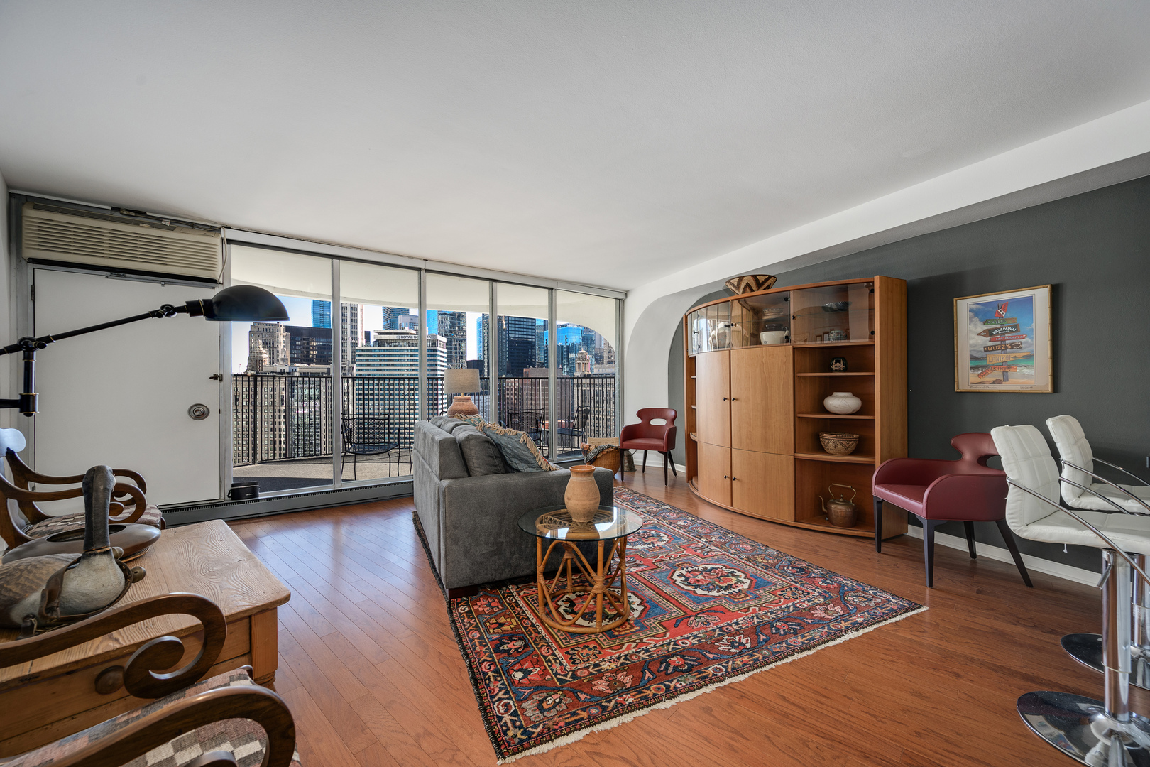 300 N STATE Street Unit: 3008