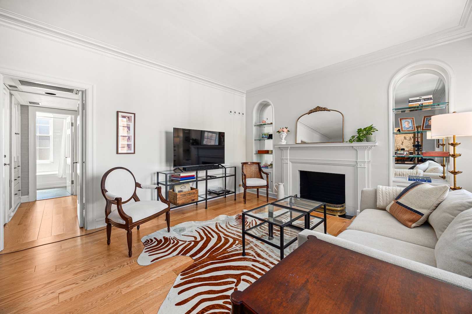 73 E Elm Street Unit: 11D