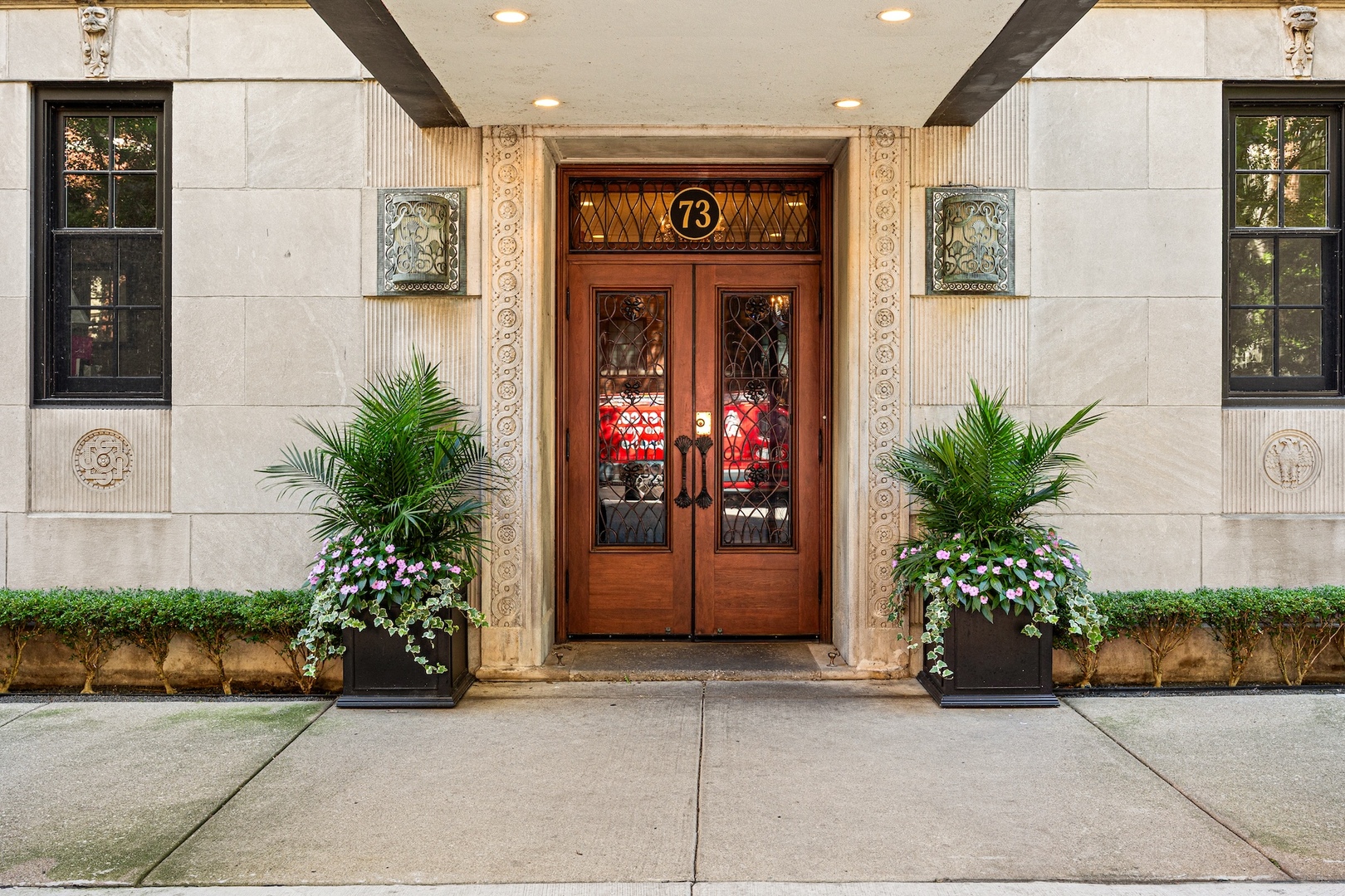 73 E Elm Street Unit: 11D