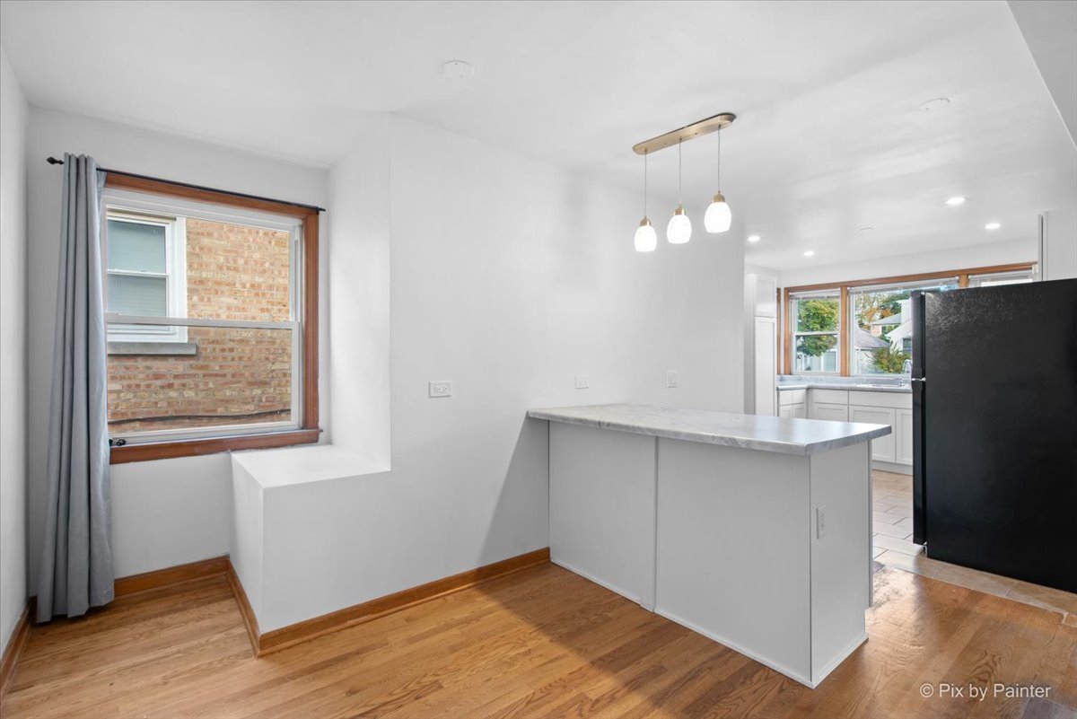 3926 N Plainfield Avenue