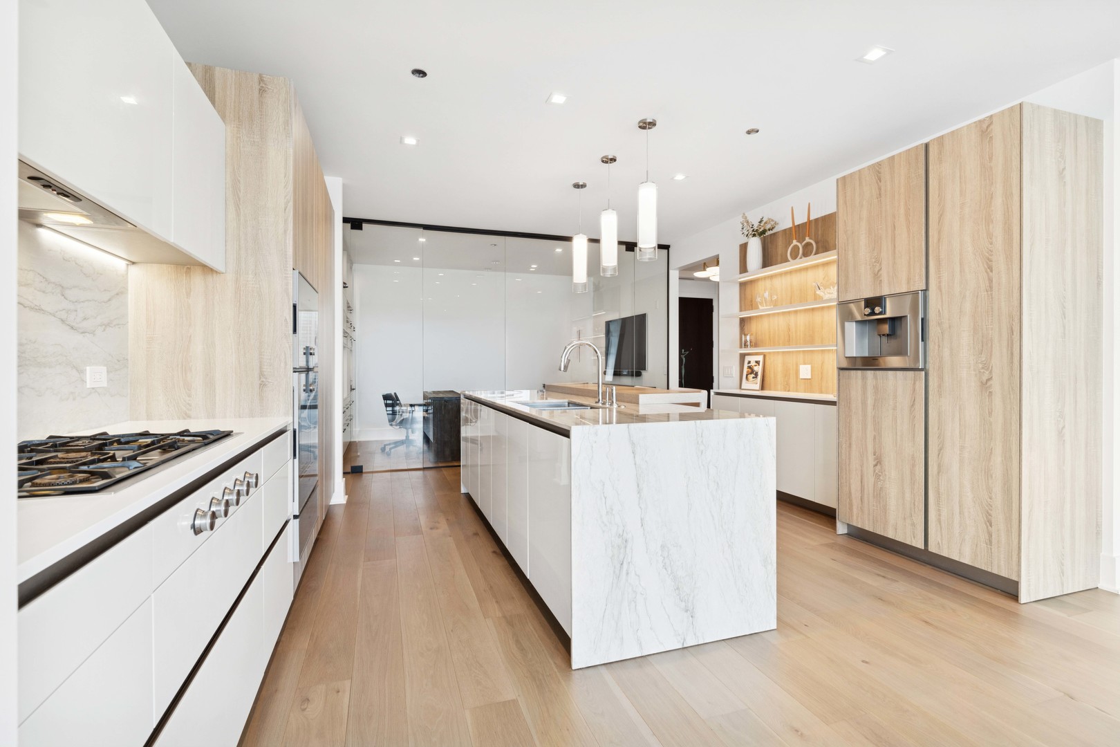 363 E Wacker Drive Unit: 2606