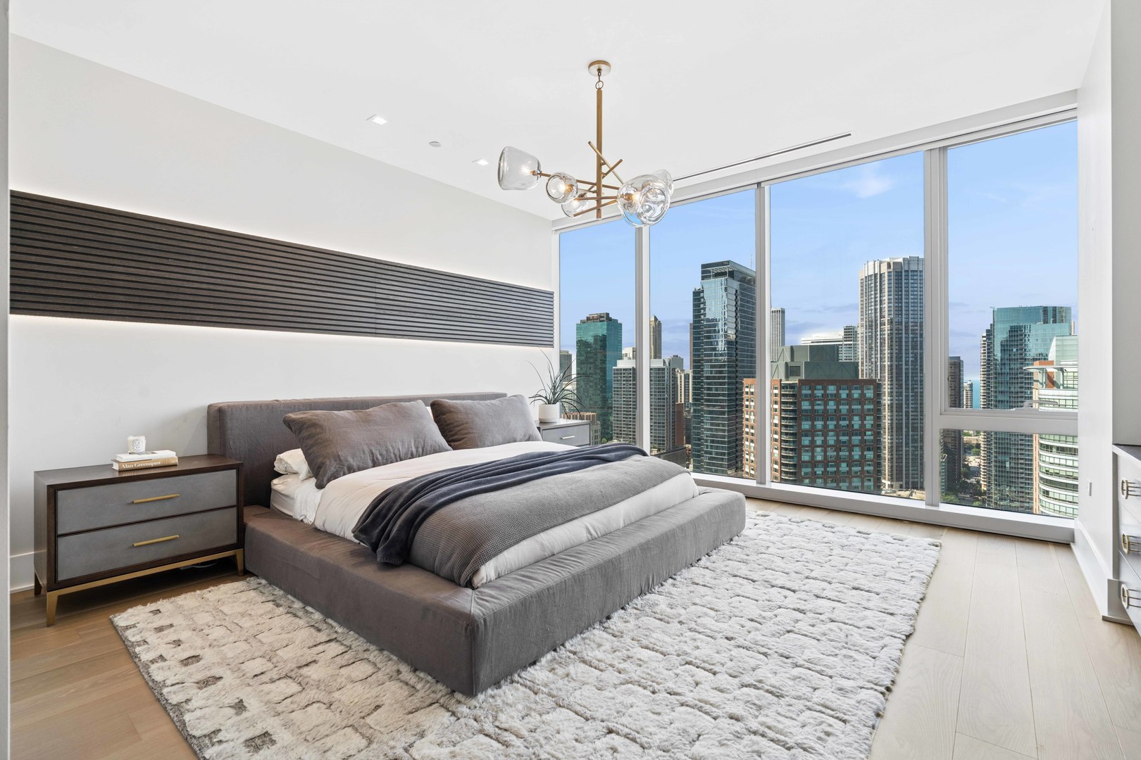 363 E Wacker Drive Unit: 2606