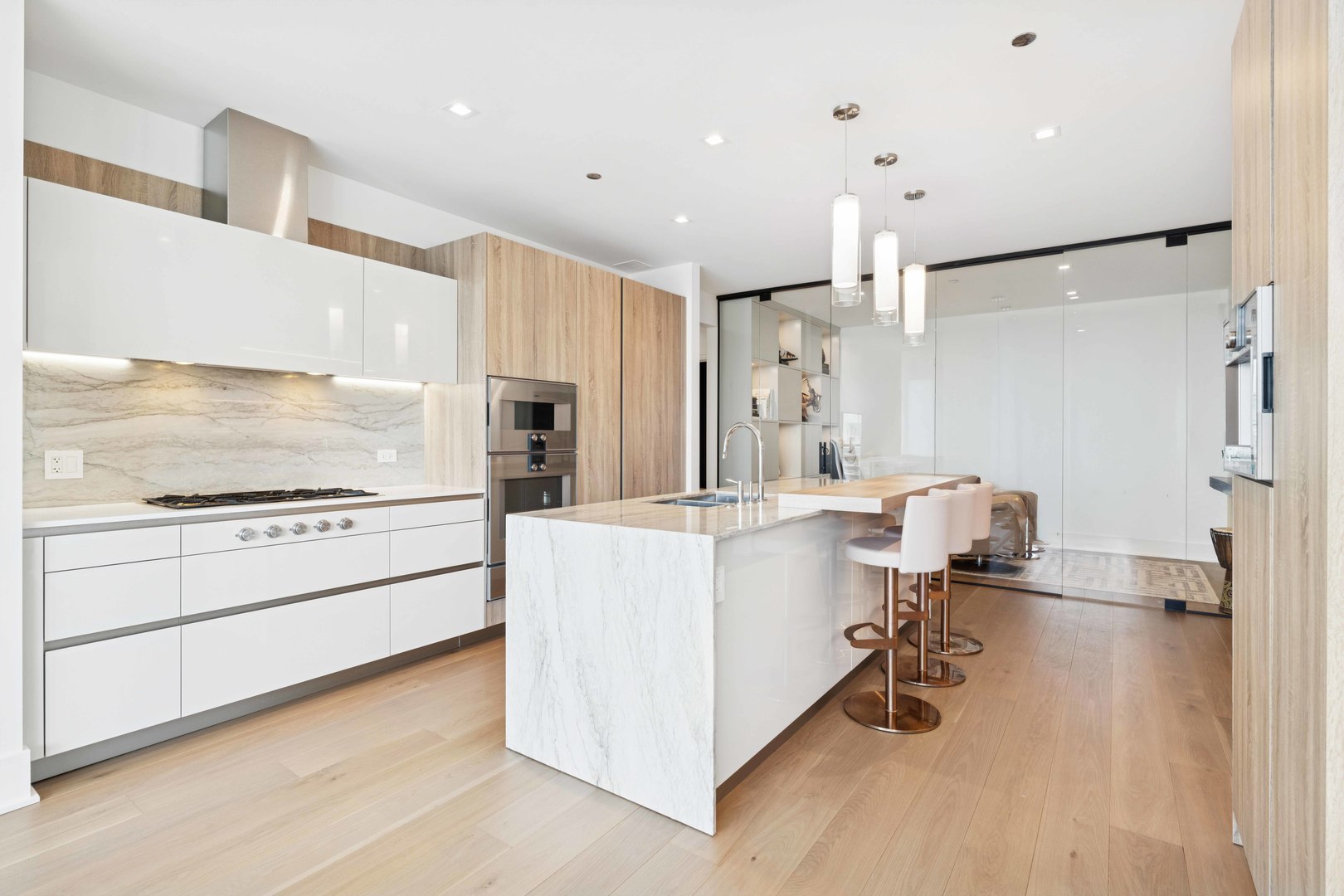 363 E Wacker Drive Unit: 2606